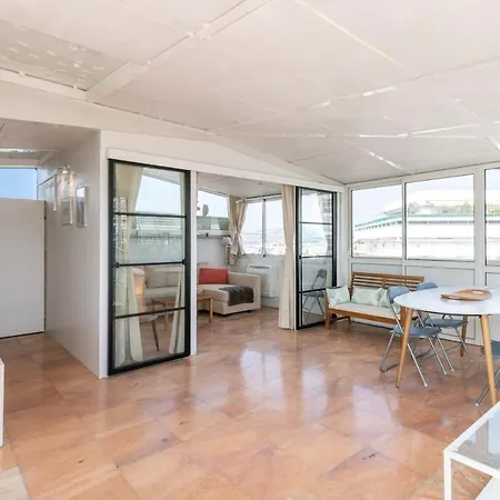 Apartamento Three Bedrooms With Rooftop Terrace In Jlp