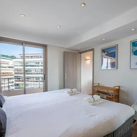 Three Bedrooms With Rooftop Terrace In Jlp Apartamento Antibes
