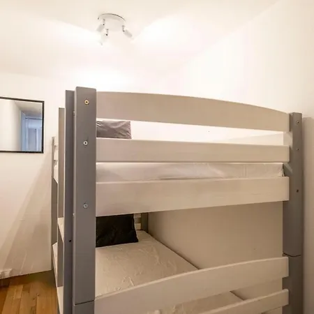 Three Bedrooms With Rooftop Terrace In Jlp Apartamento *